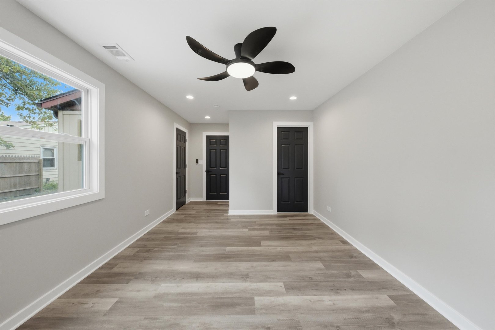 21727 Clyde Avenue Property Photo 25