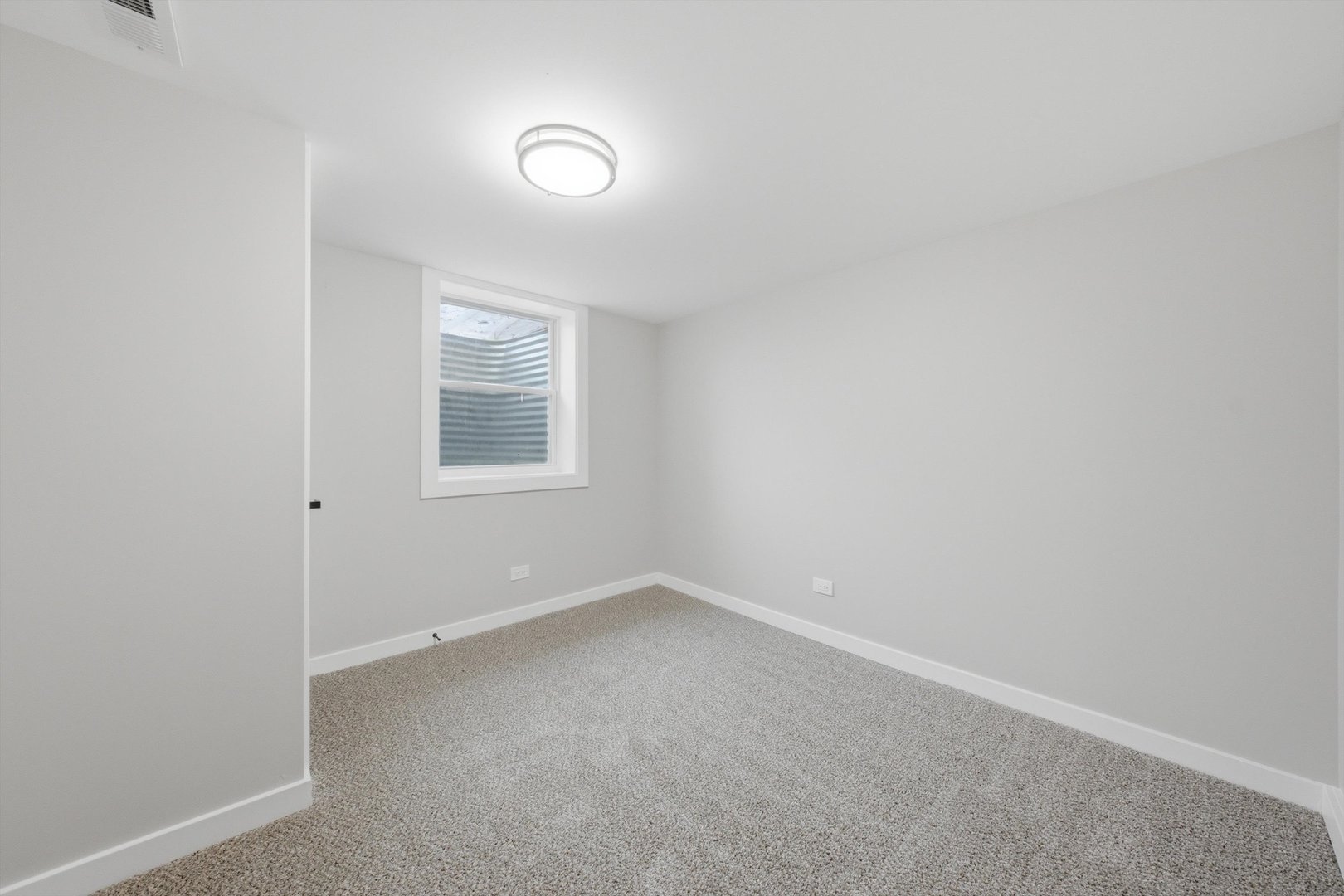 21727 Clyde Avenue Property Photo 27