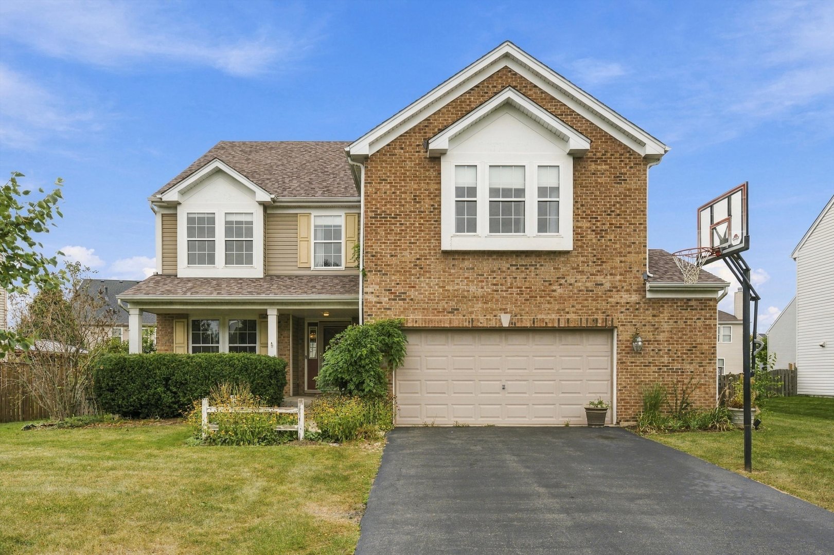 1006 Foxview Drive Property Photo 1