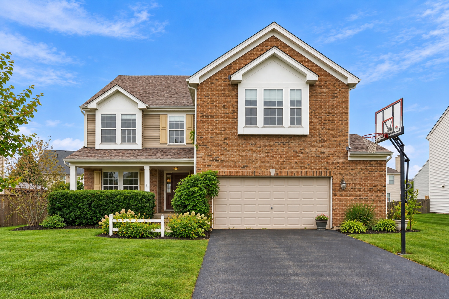 1006 FOXVIEW Drive Property Photo 1