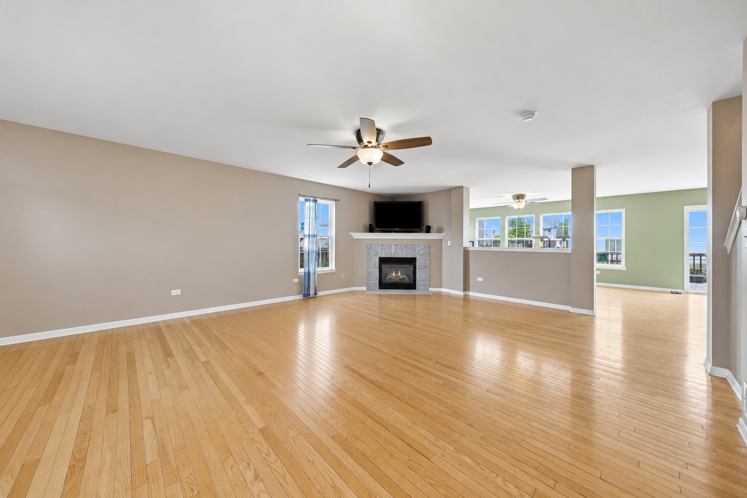 1006 Foxview Drive Property Photo 3