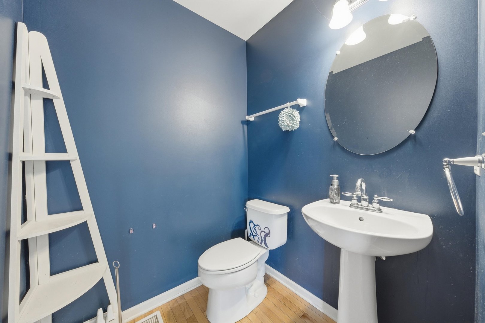 1006 Foxview Drive Property Photo 11