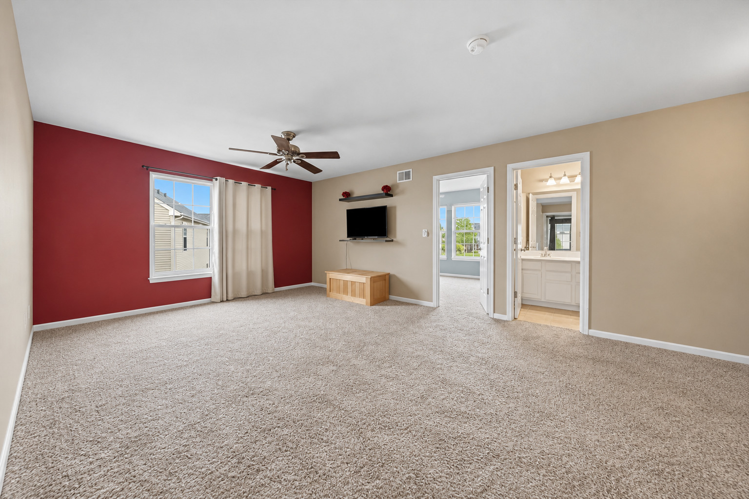 1006 Foxview Drive Property Photo 12