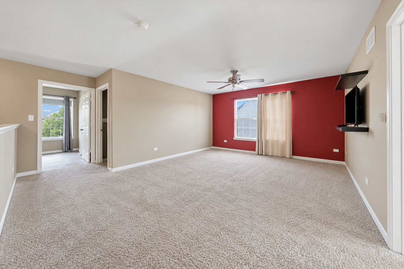 1006 Foxview Drive Property Photo 13