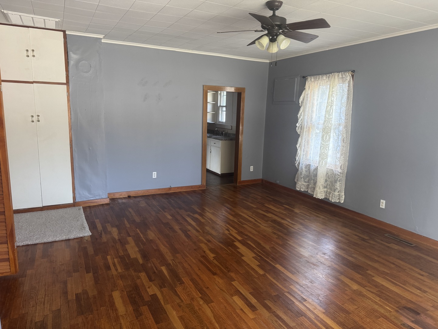 722 E Taylor Street Property Photo 4