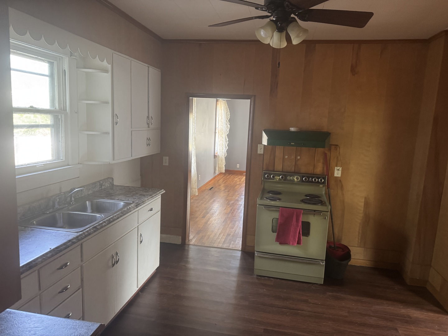 722 E Taylor Street Property Photo 7