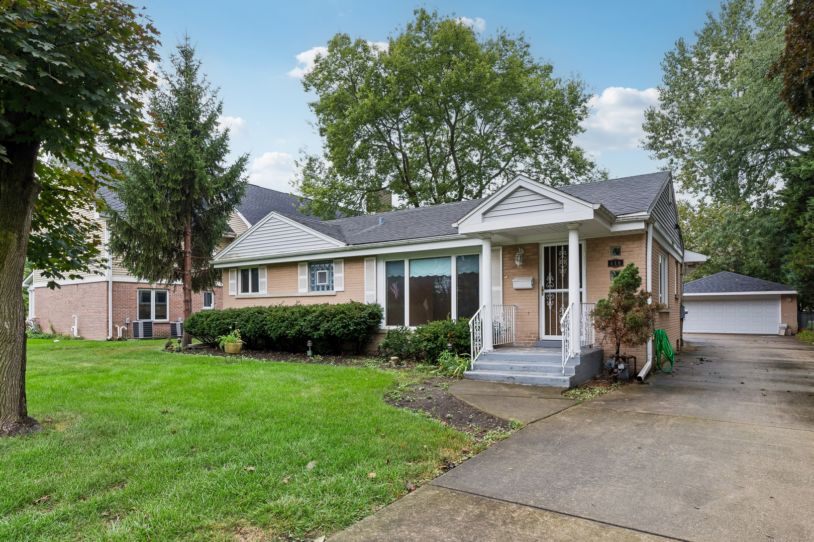 648 Shermer Road Property Photo 1