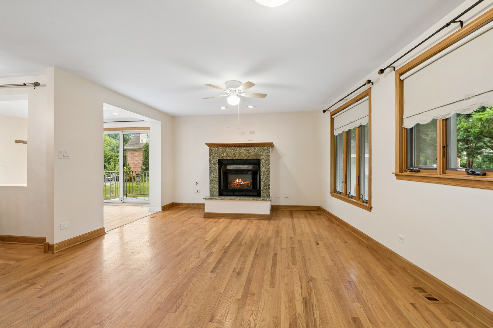 648 Shermer Road Property Photo 9