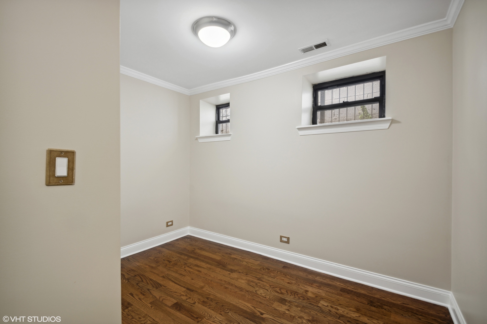929 W Eastwood Avenue Gw Property Photo 10