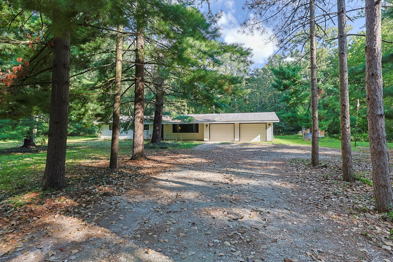 6130 E Deerfield Drive Property Photo 3