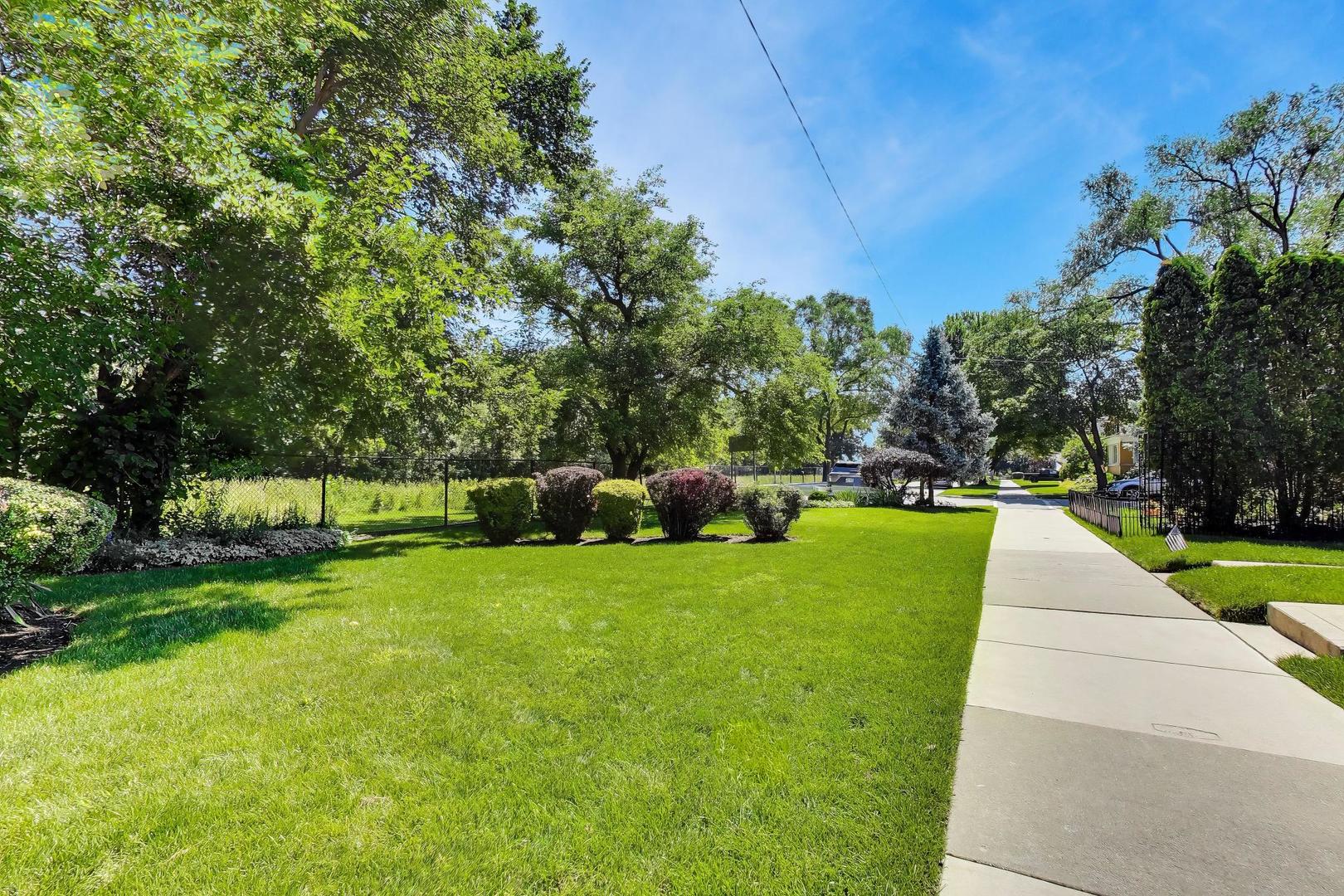 6308 N Indian Road Property Photo 32