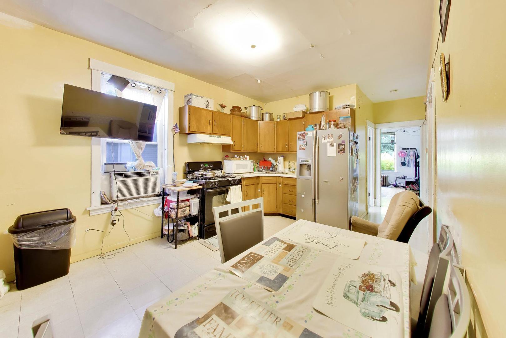 2204 W 37th Street Property Photo 9