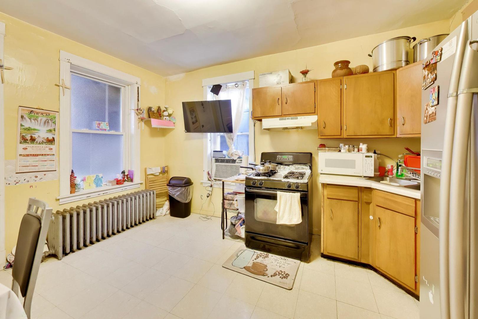 2204 W 37th Street Property Photo 10