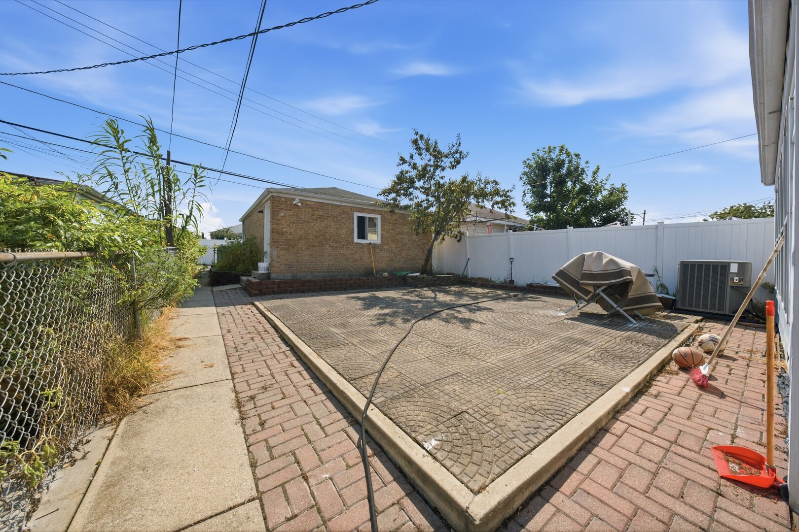 3707 W 70th Place Property Photo 32