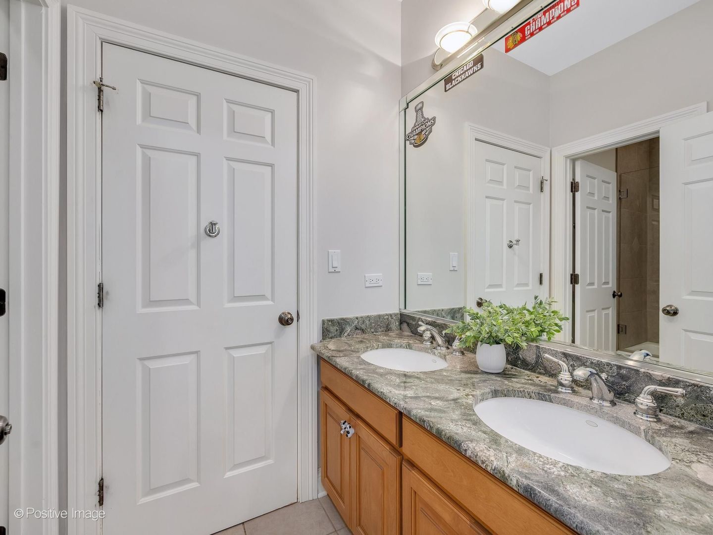 130 S Madison Street Property Photo 22