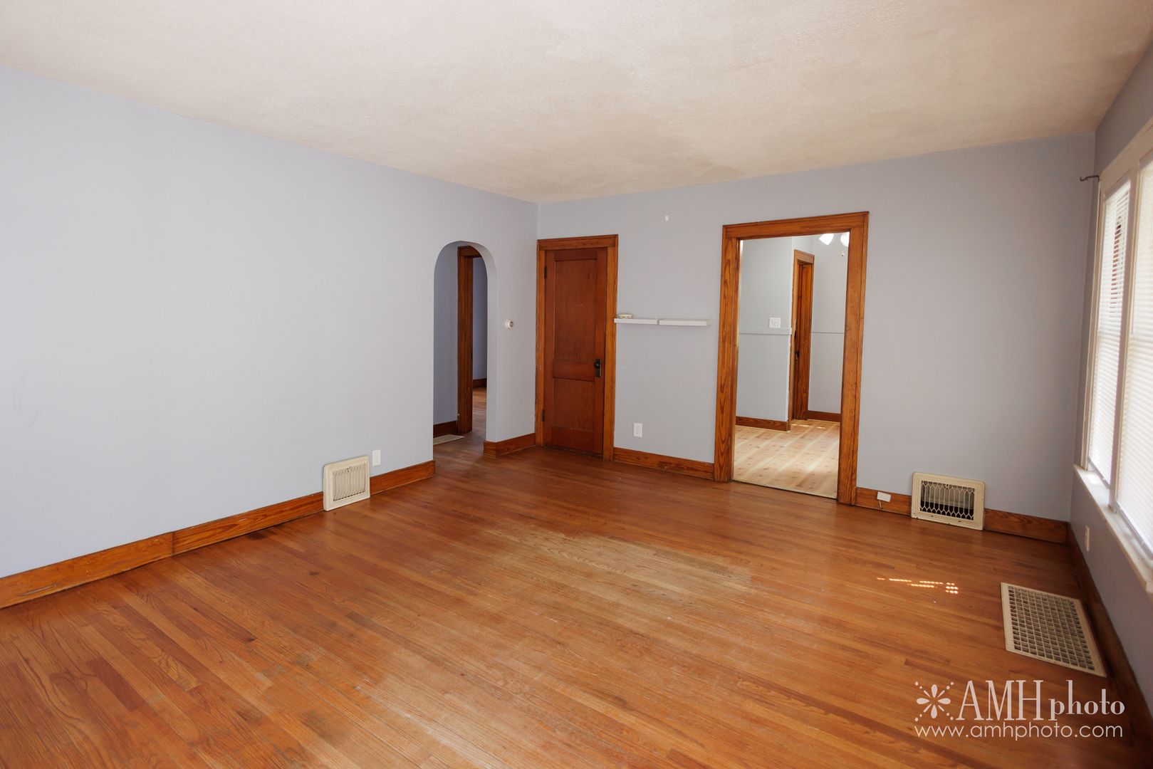 820 S 6th Avenue Property Photo 10