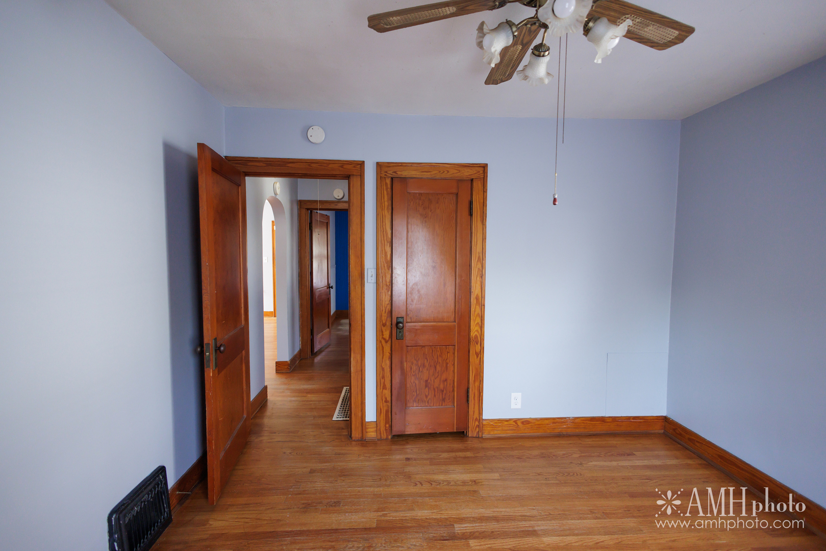 820 S 6th Avenue Property Photo 23