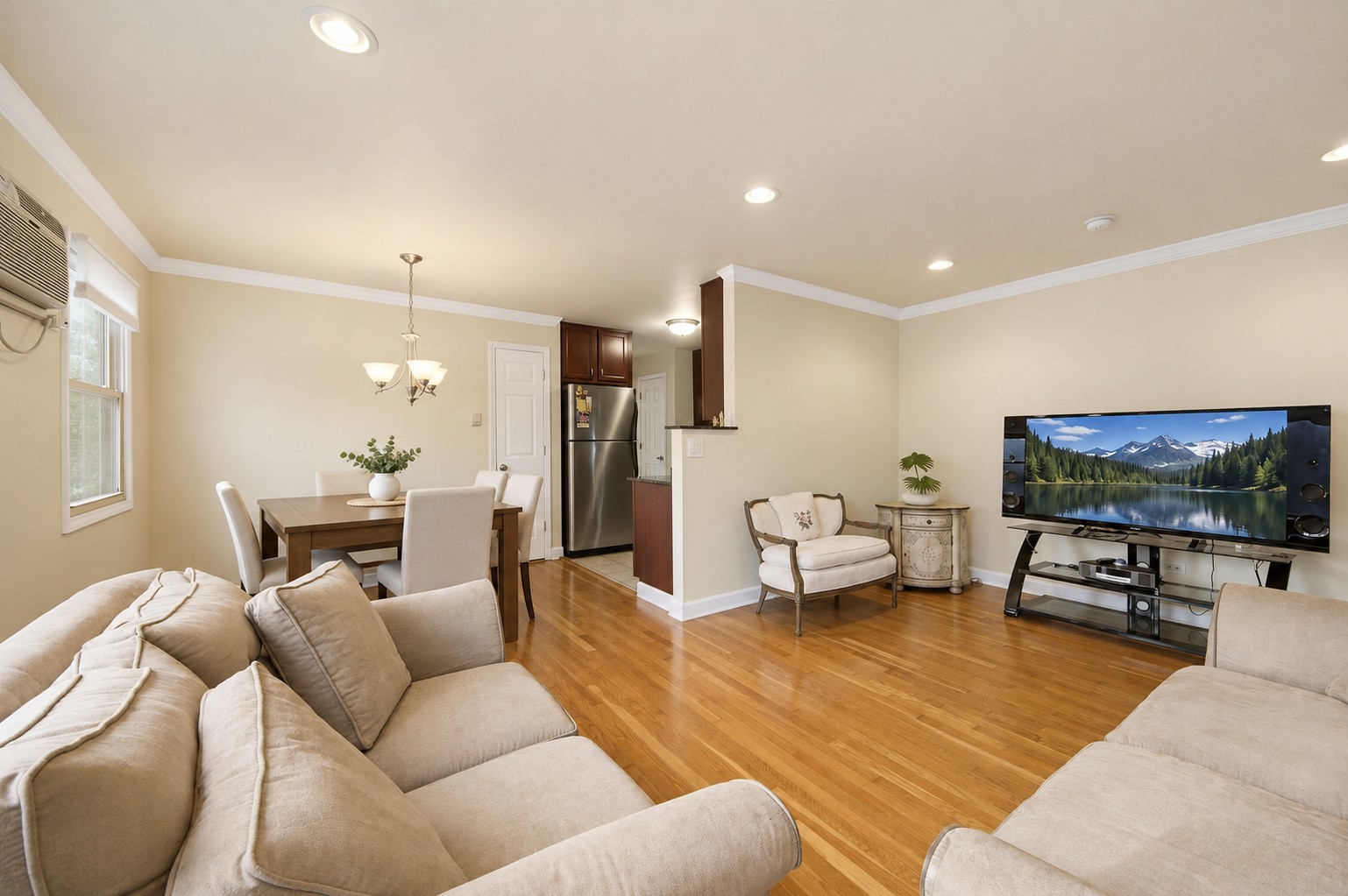 38 Elgin Avenue B6 Property Photo 3