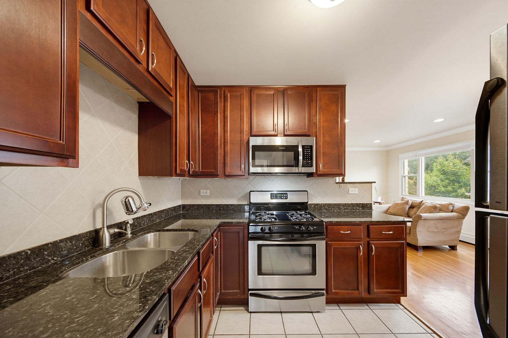 38 Elgin Avenue B6 Property Photo 4