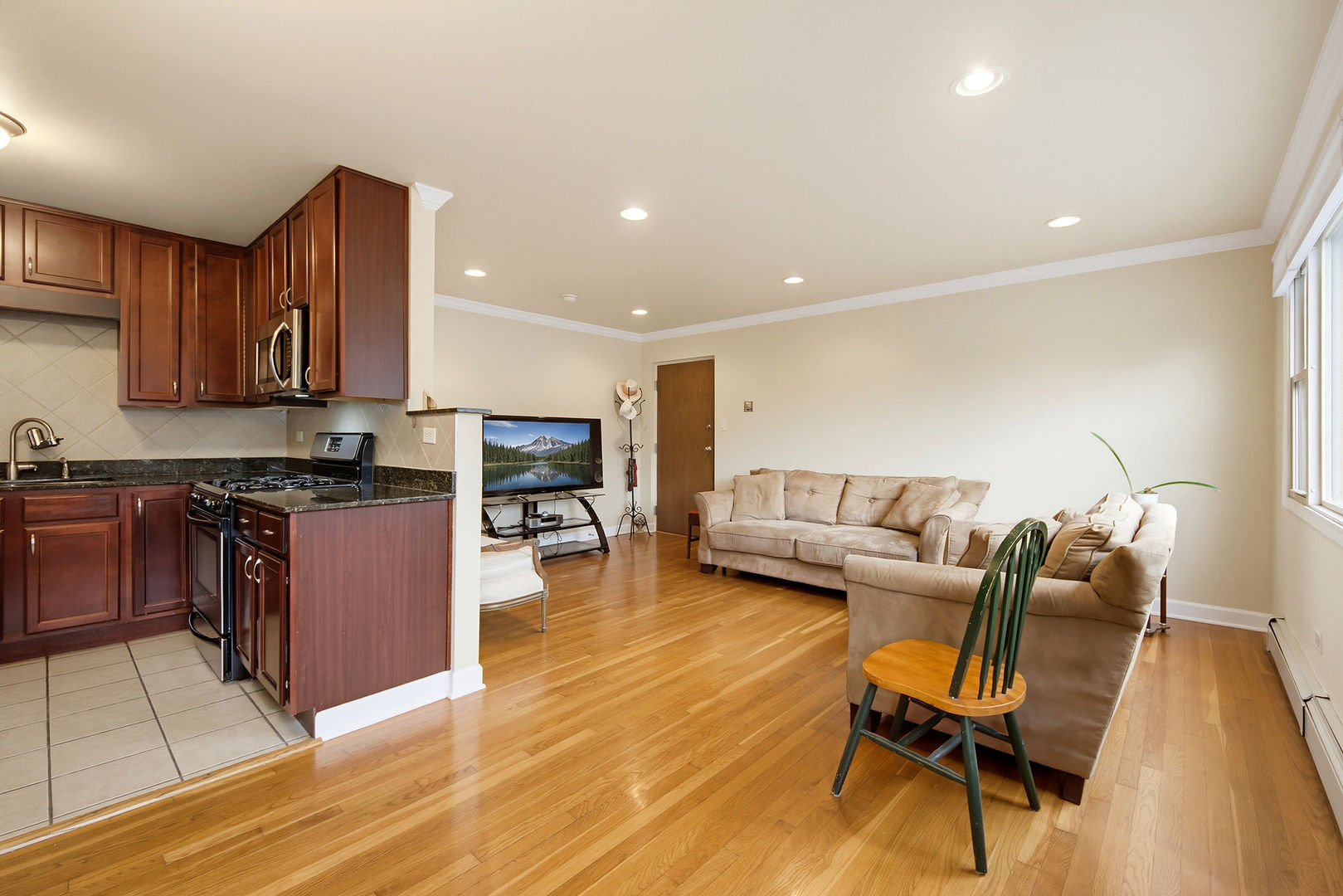 38 Elgin Avenue B6 Property Photo 7