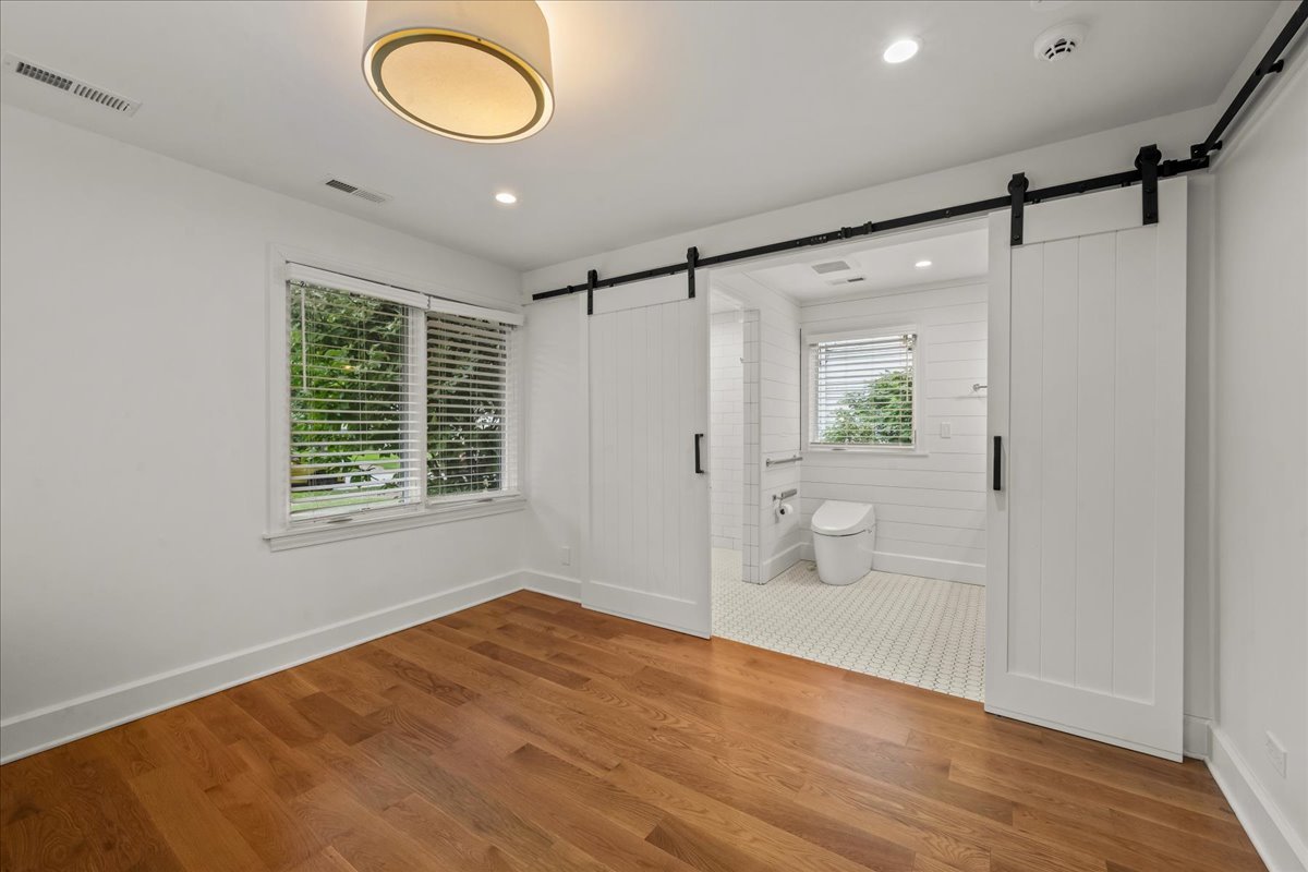 618 Melrose Avenue Property Photo 14