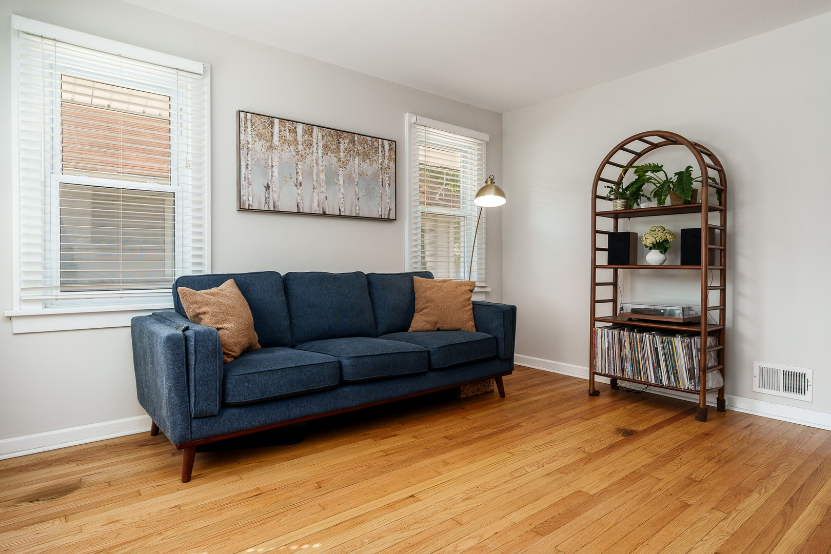 2515 Yonge Street Property Photo 6