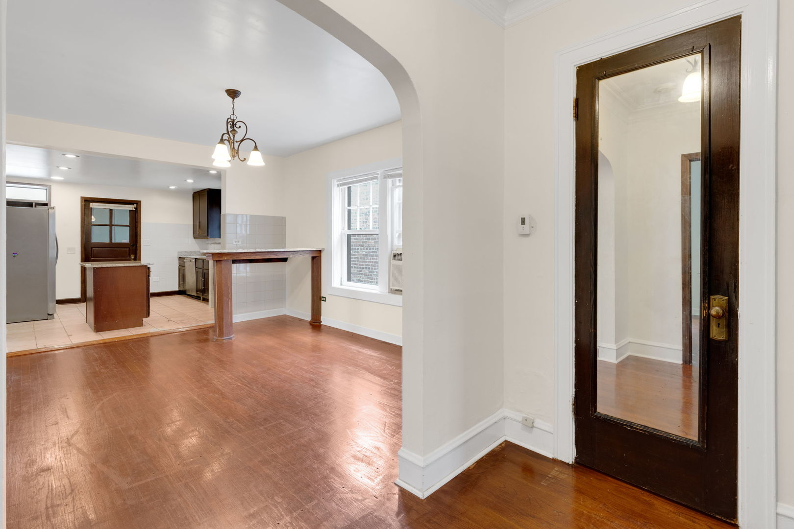 5353 N Spaulding Avenue Property Photo 11