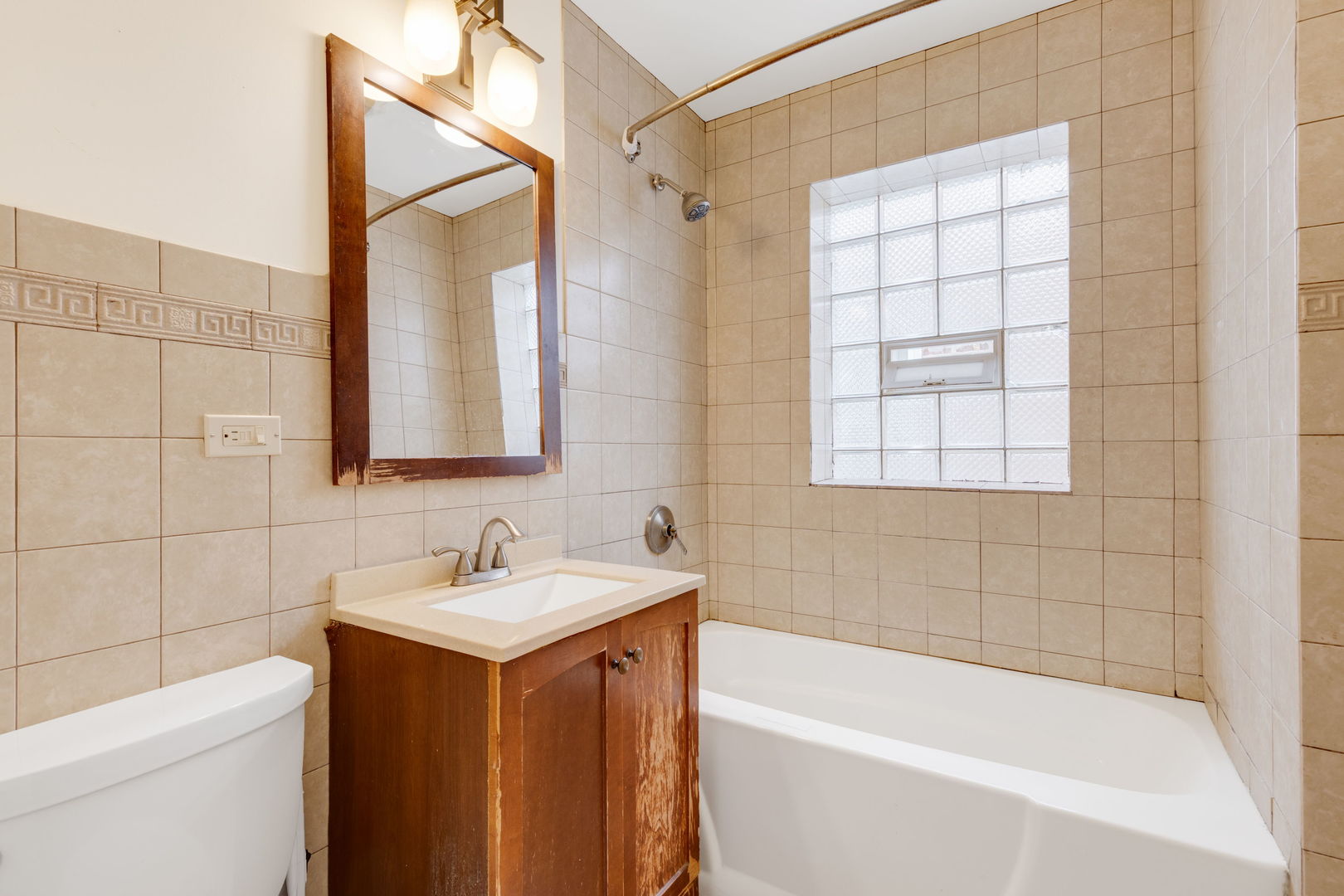 5353 N Spaulding Avenue Property Photo 15