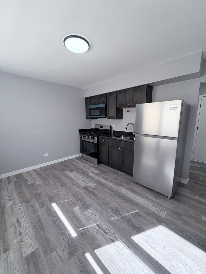 1685 Harbor Avenue 1s Property Photo 4