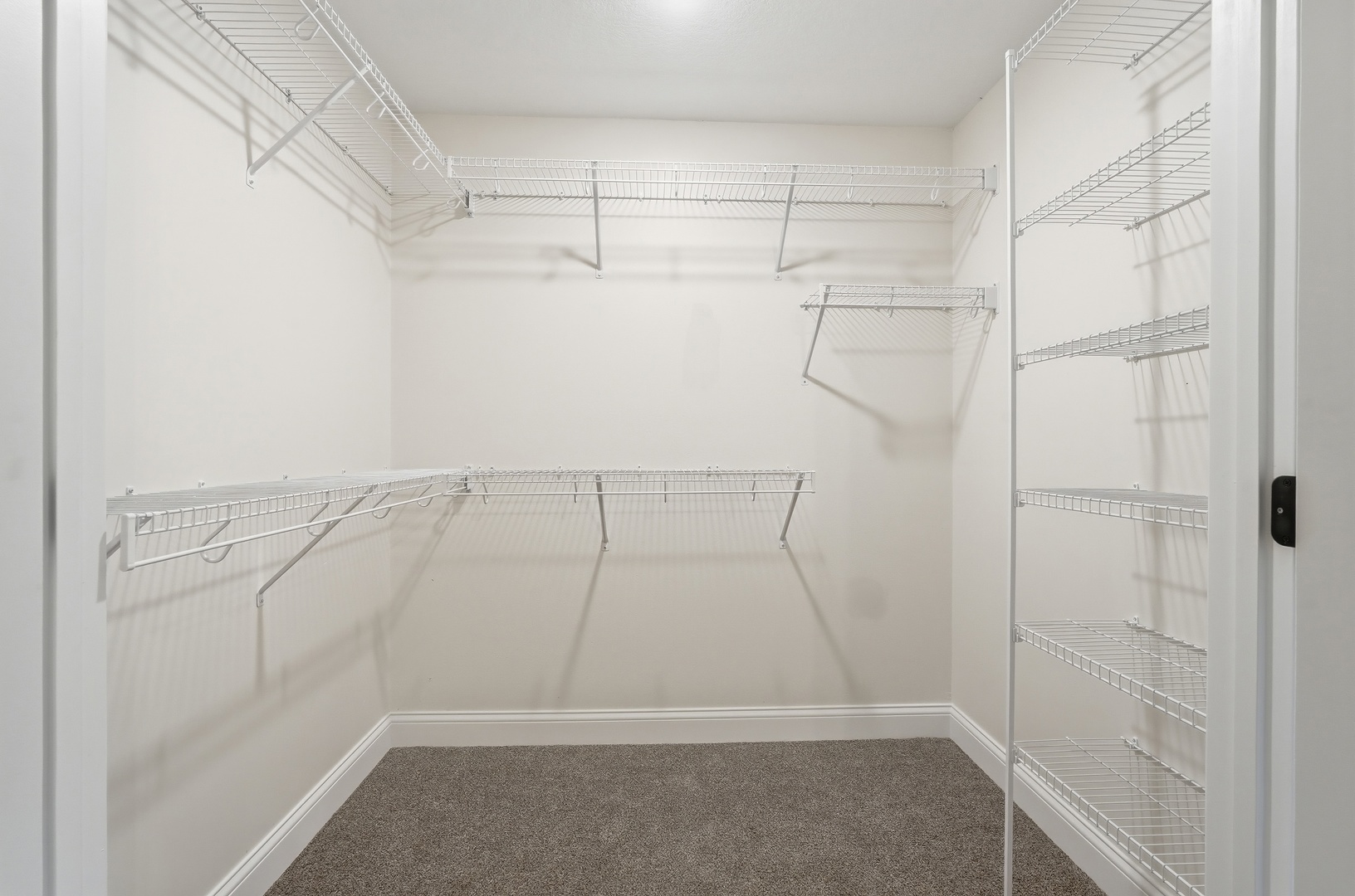 1721 E 42nd Court Property Photo 24