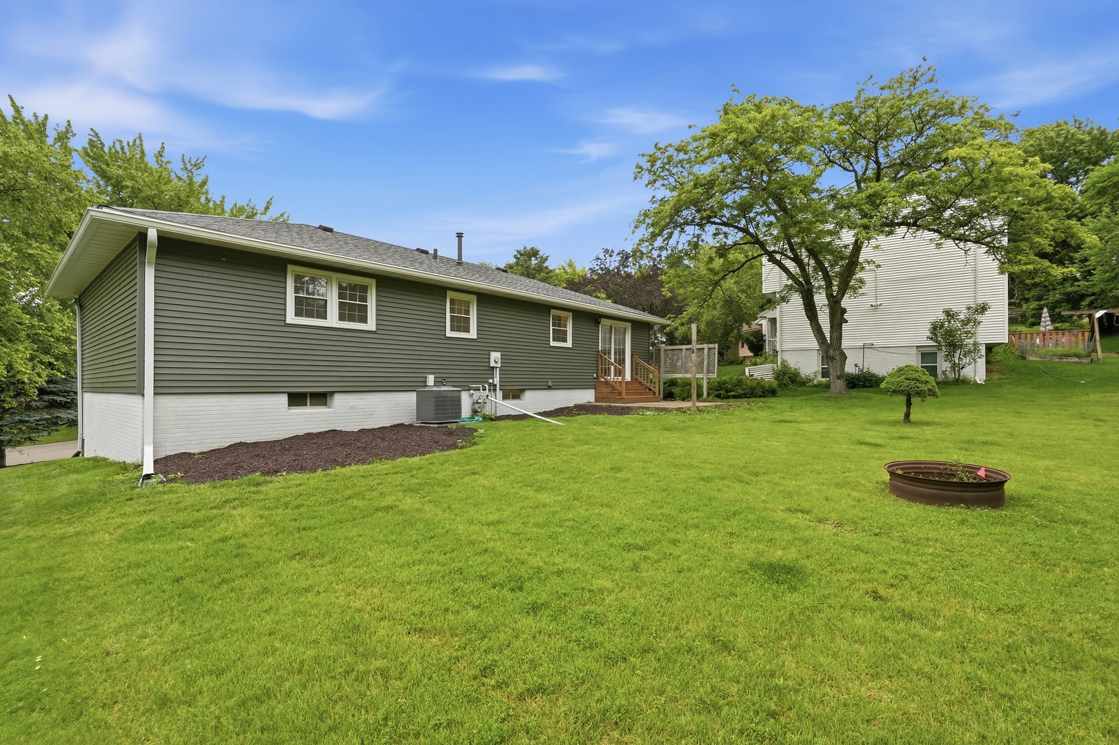 1721 E 42nd Court Property Photo 36