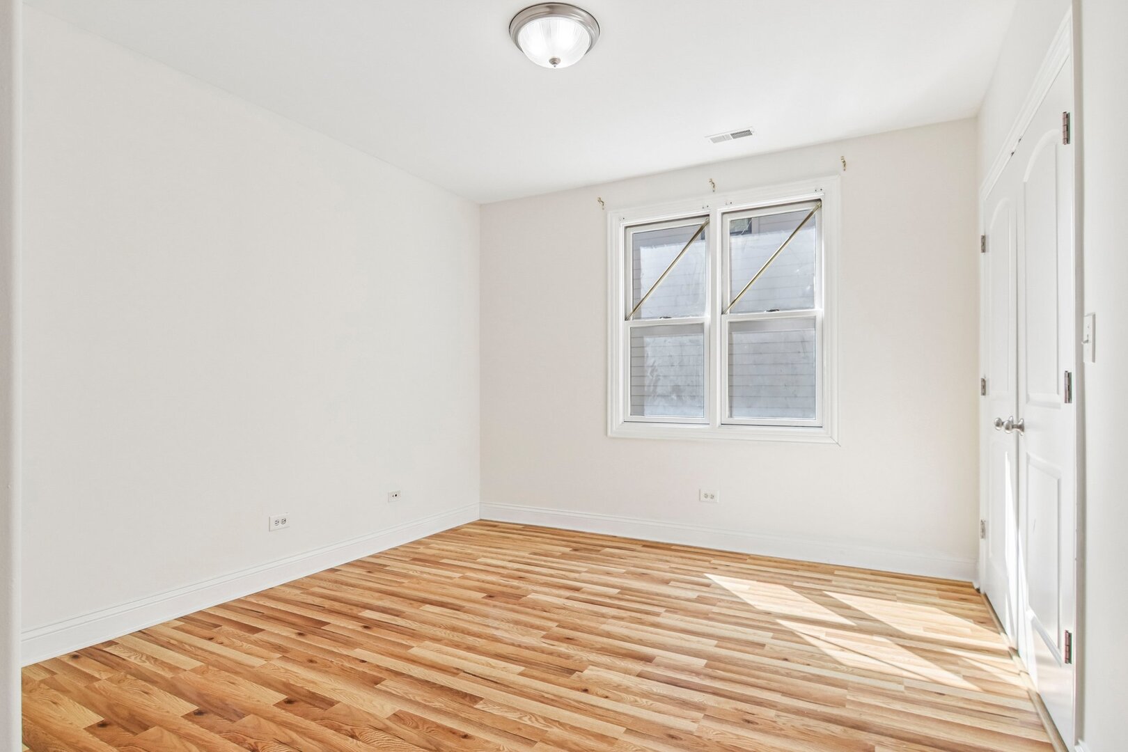 6526 S Kimbark Avenue 2s Property Photo 18