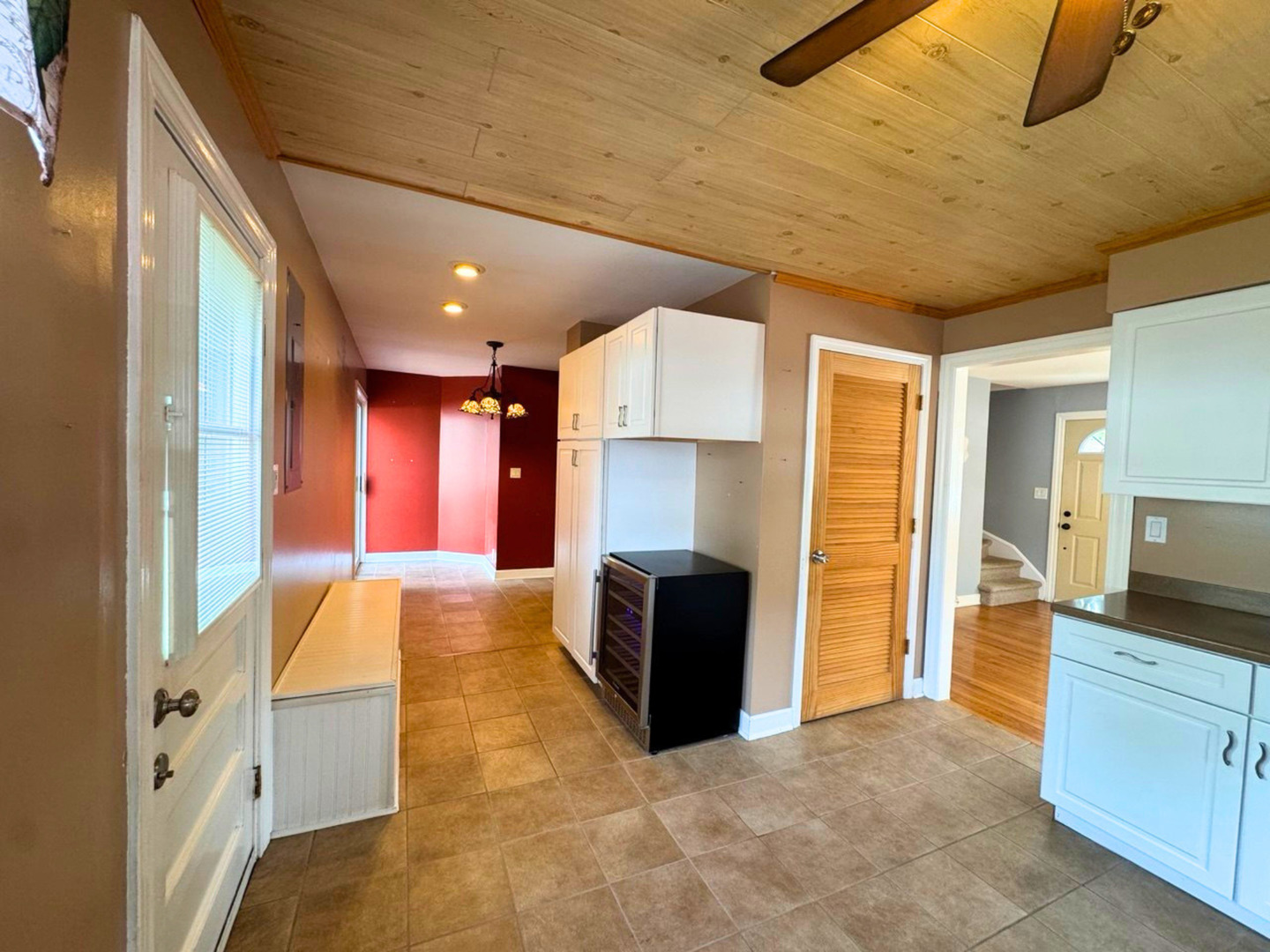 817 S Spring Road Property Photo 5