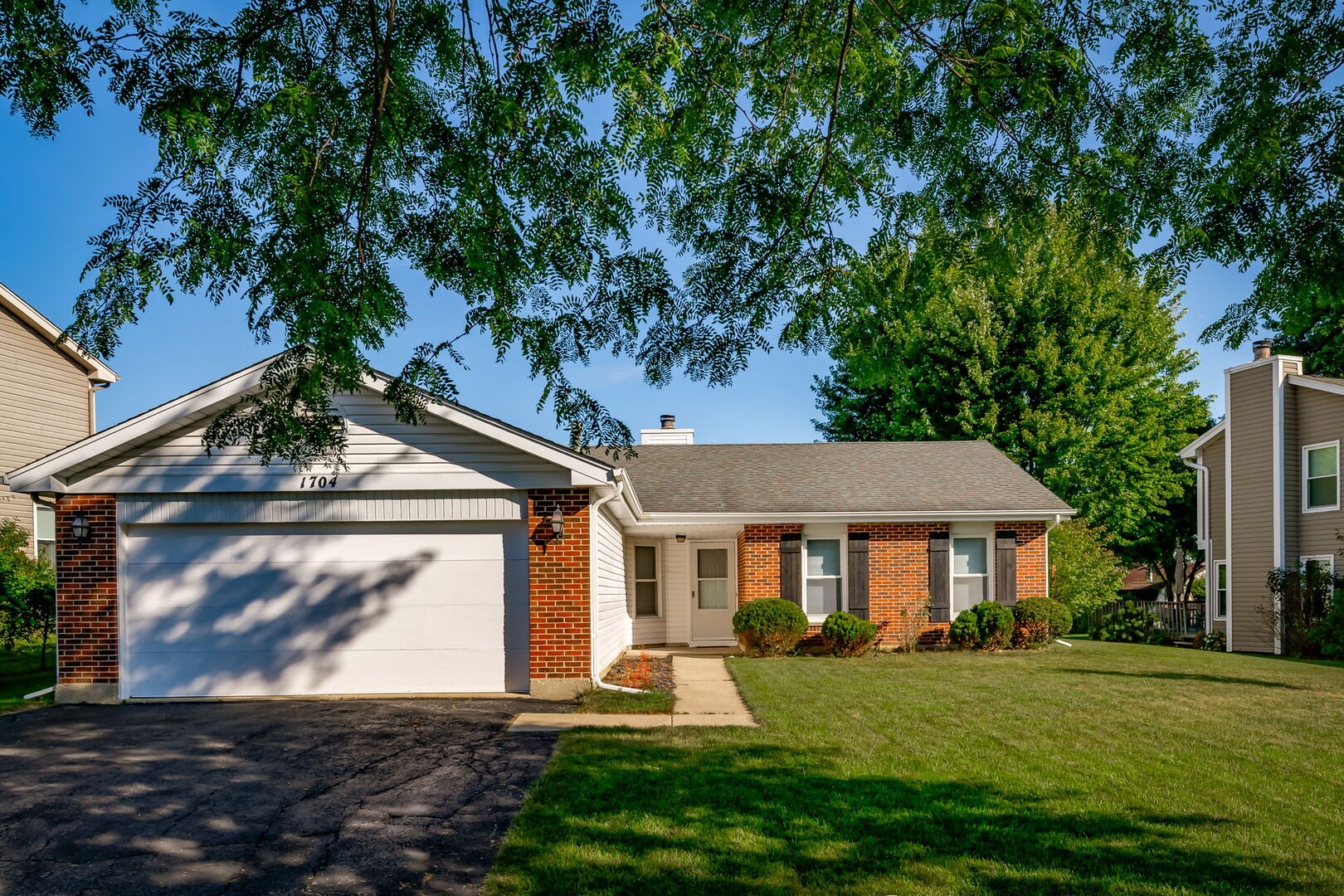 1704 Stratton Pond Lane Property Photo 1