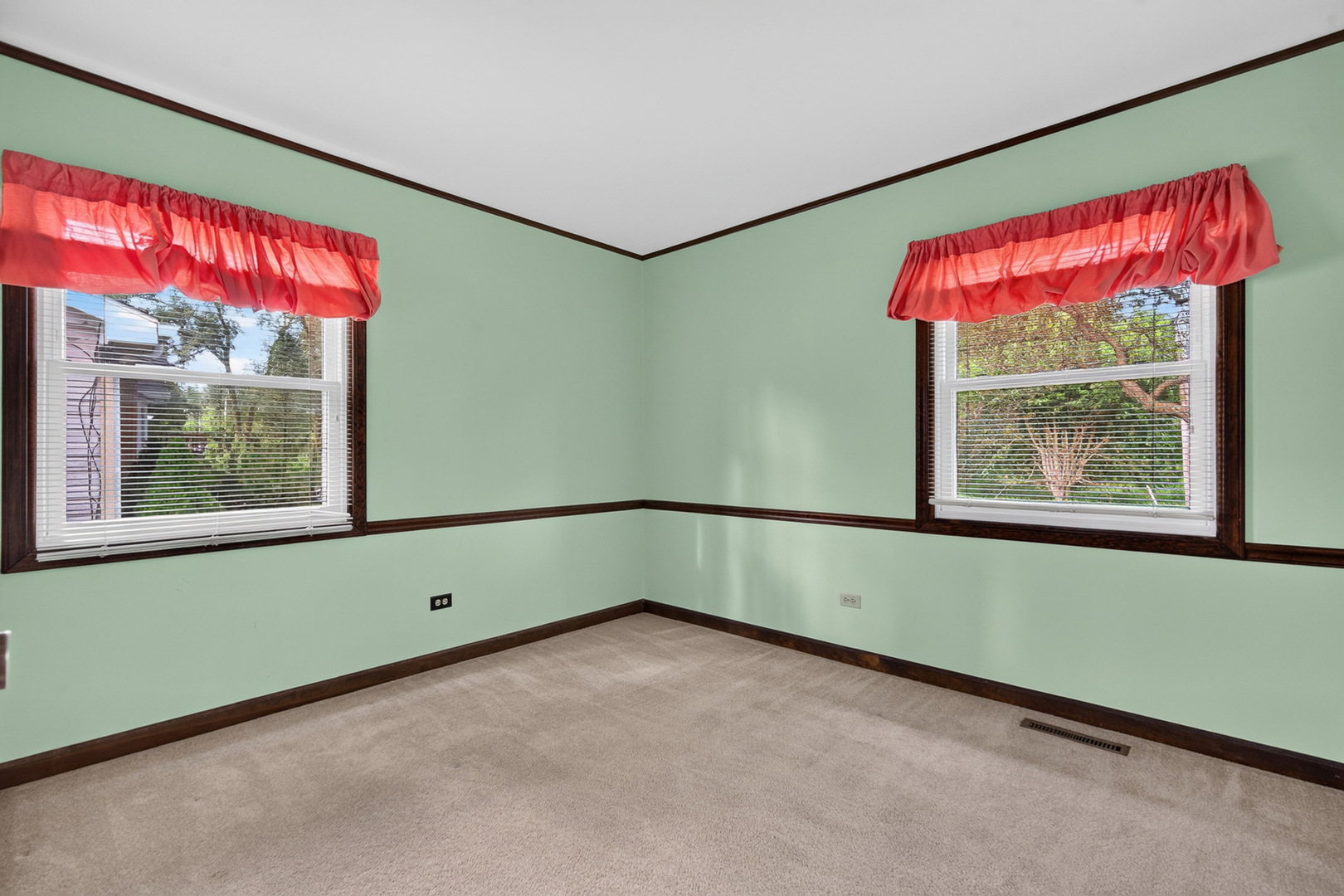 6712 Silver Lake Road Property Photo 11
