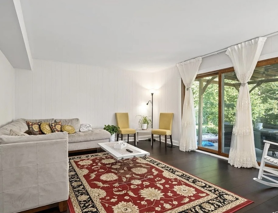 7791 Sherwood Circle Property Photo 4