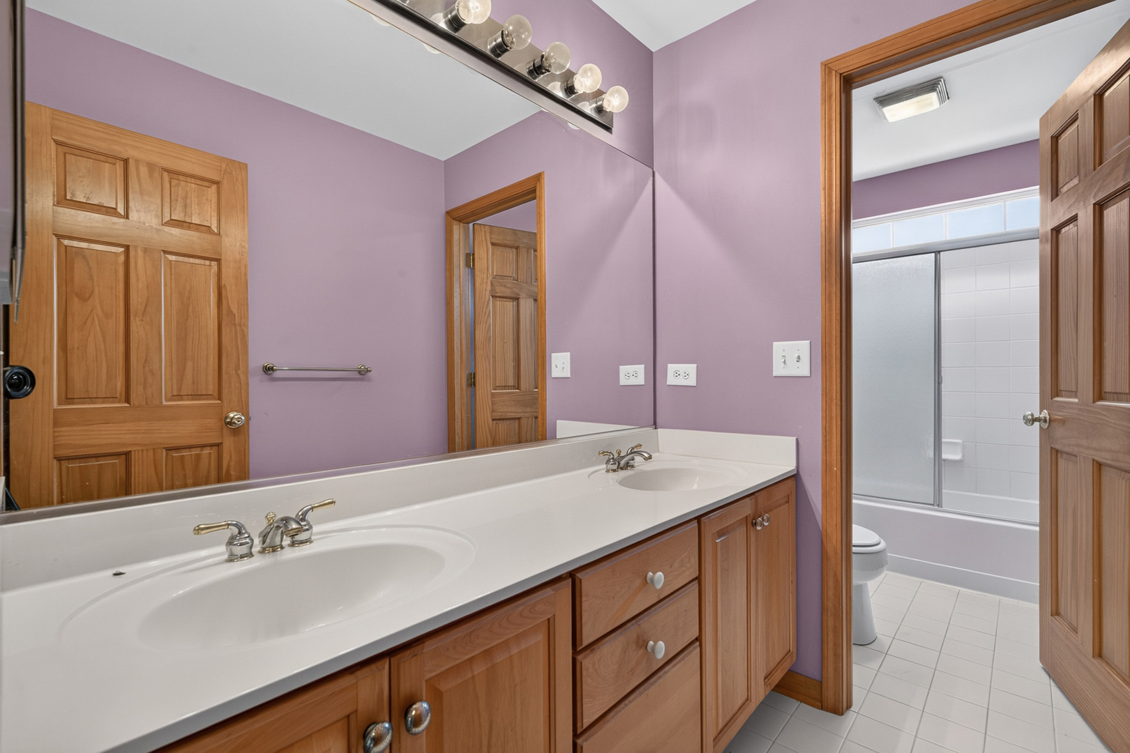 2570 N Jade Avenue Property Photo 21