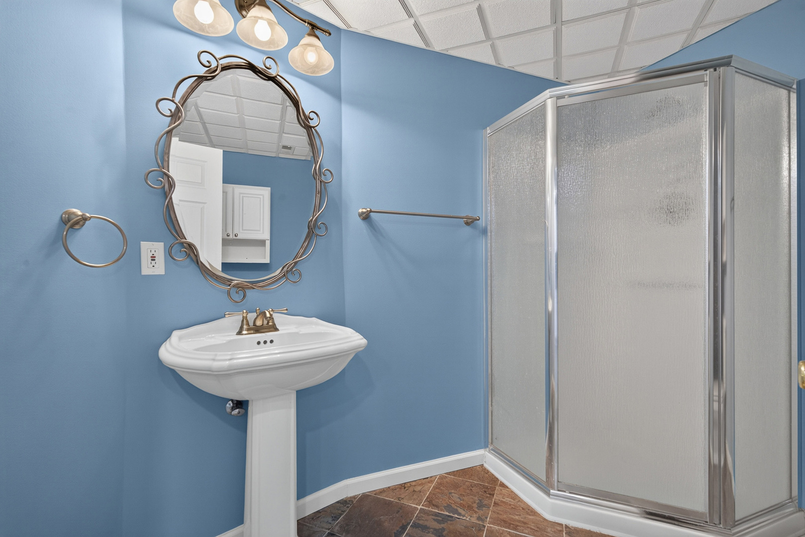 2570 N Jade Avenue Property Photo 29