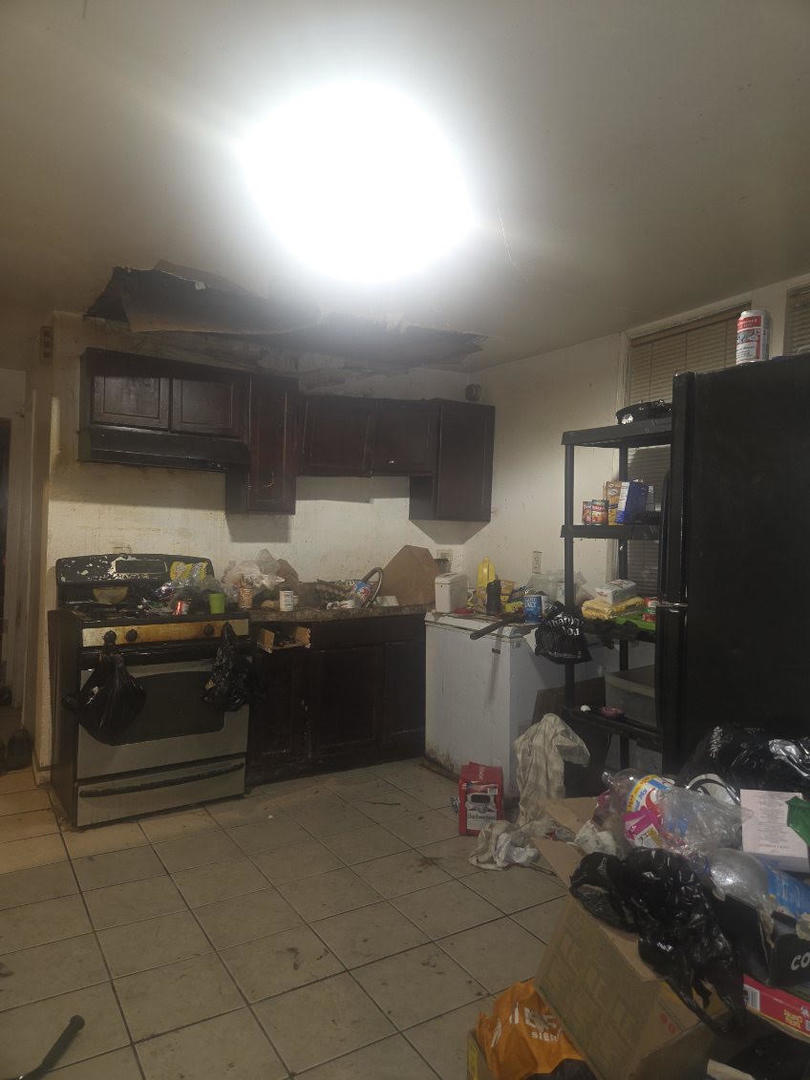5610 S Throop Street Property Photo 7