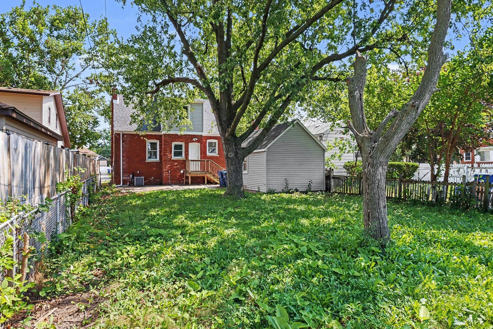 1934 S 6th Avenue Property Photo 5