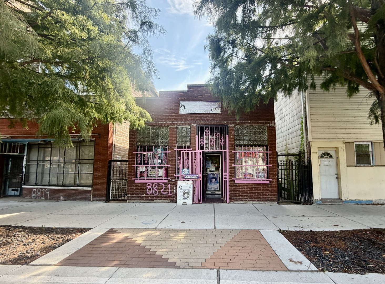 8821 S Commercial Avenue Property Photo 1