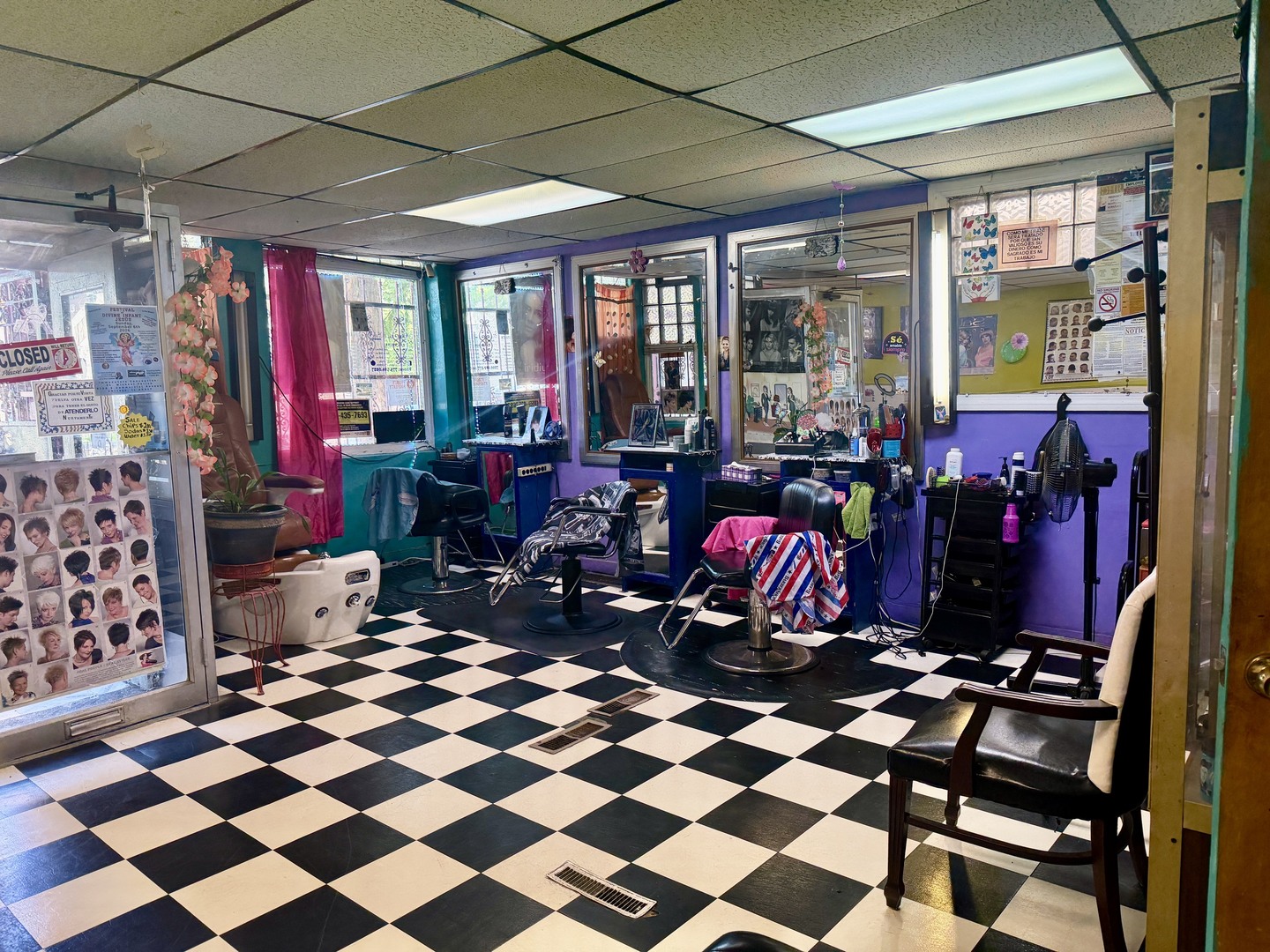 8821 S Commercial Avenue Property Photo 4