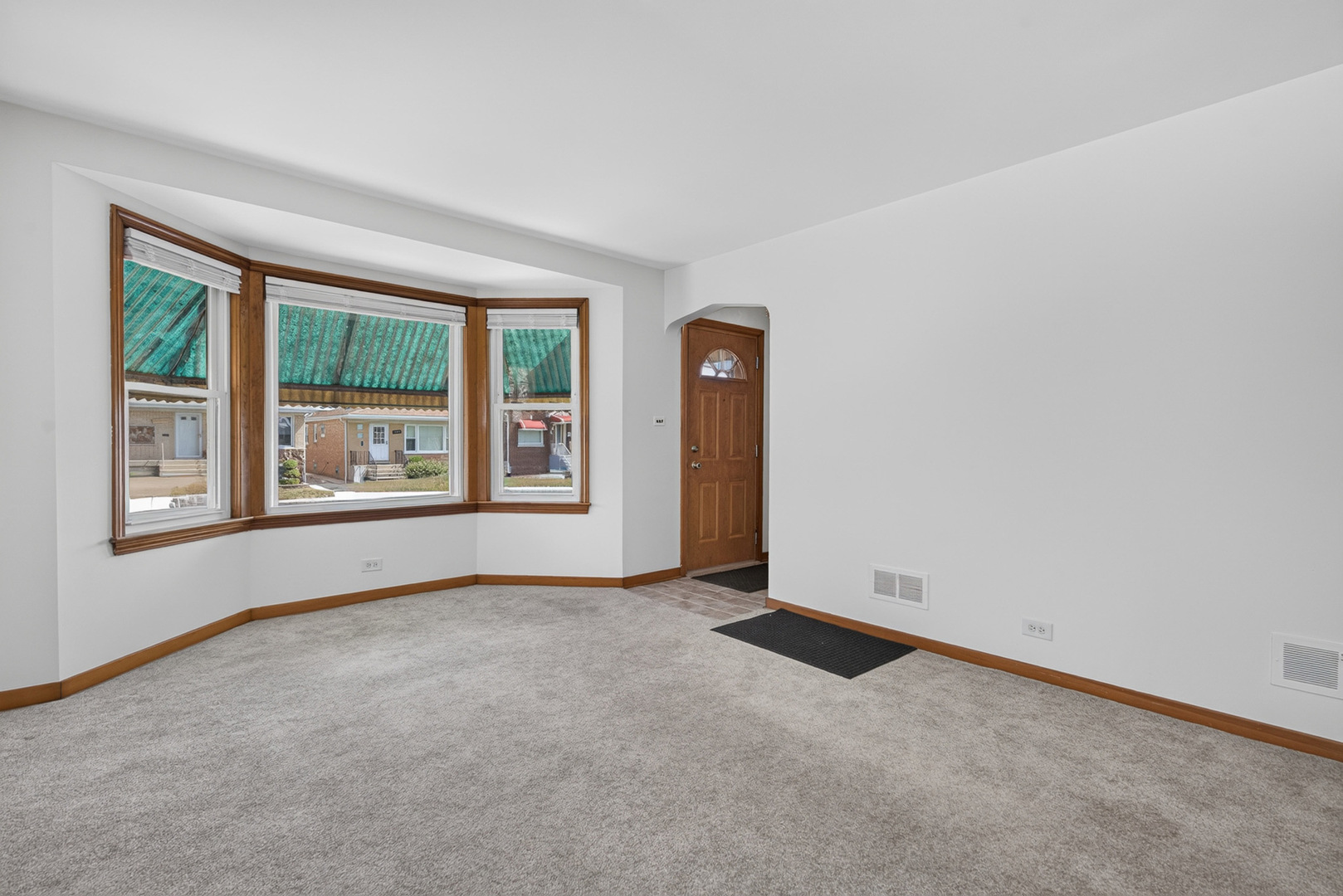 3628 N Nottingham Avenue Property Photo 3