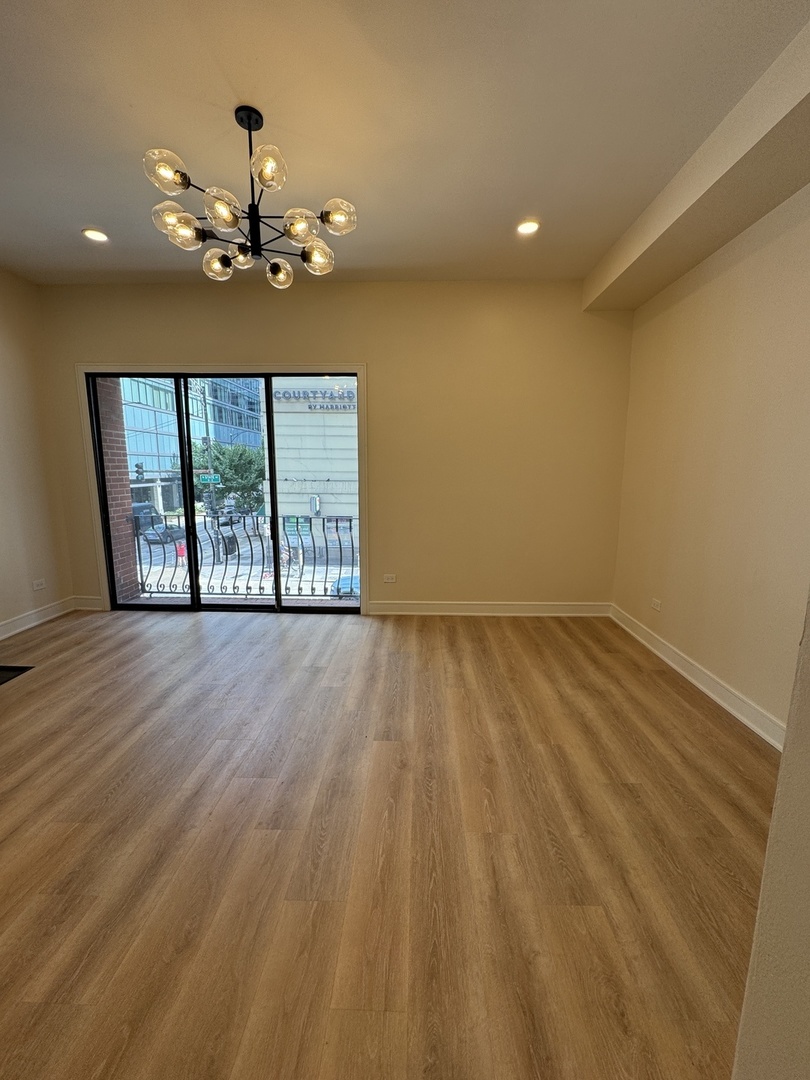 444 N State Street 2g Property Photo 6