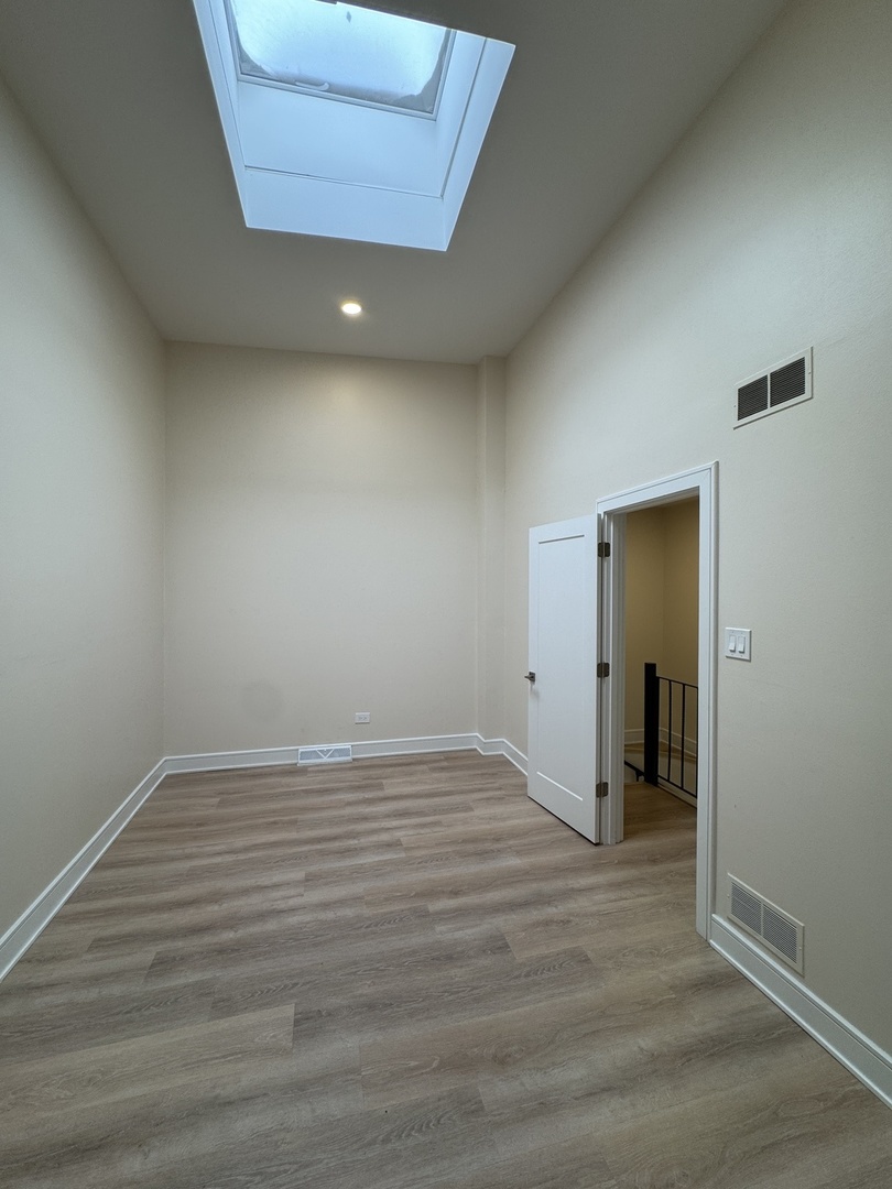 444 N State Street 2g Property Photo 15