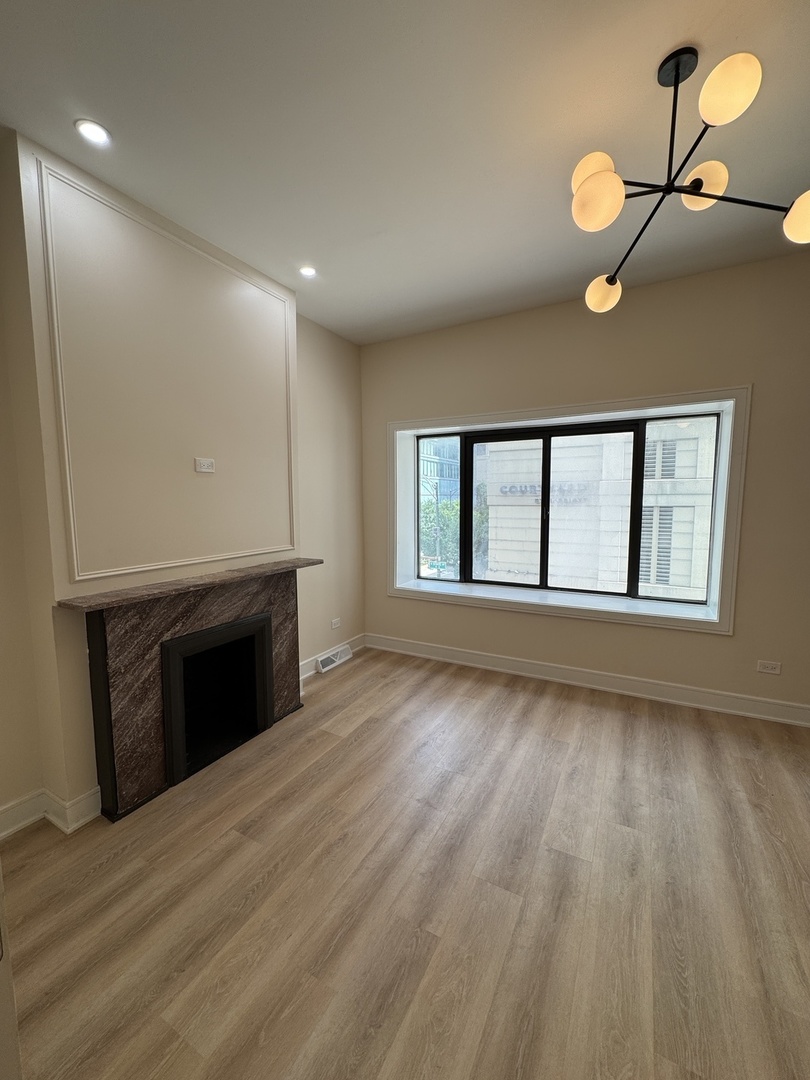 444 N State Street 2g Property Photo 18