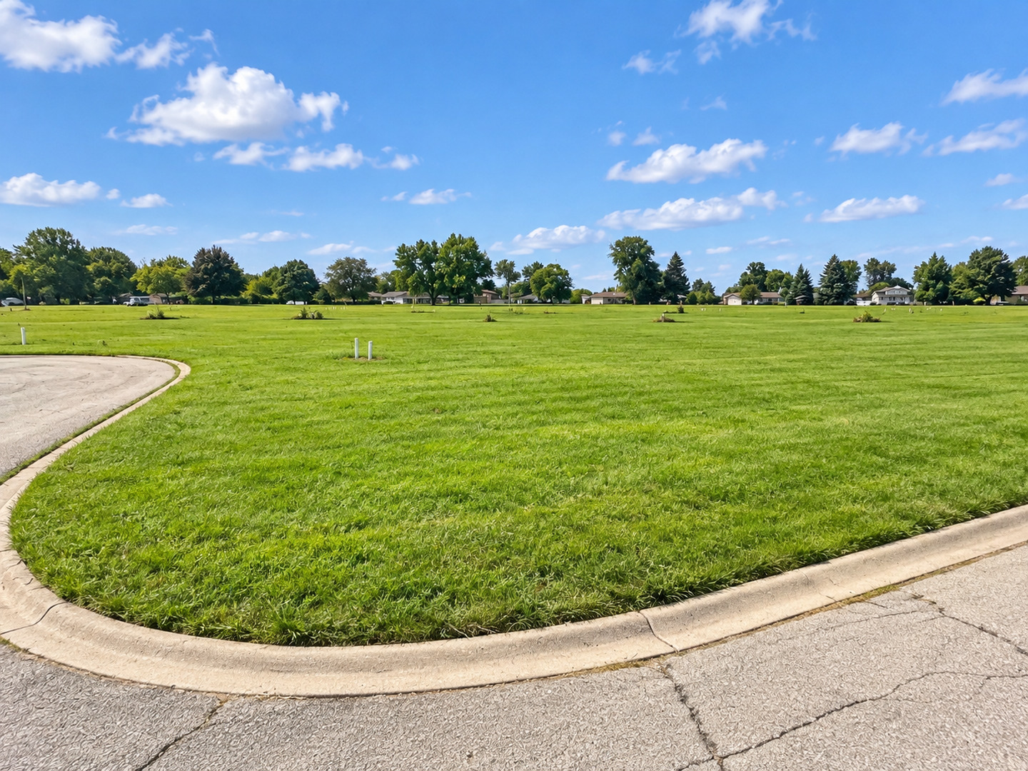 1216 Apache Path Property Photo 1