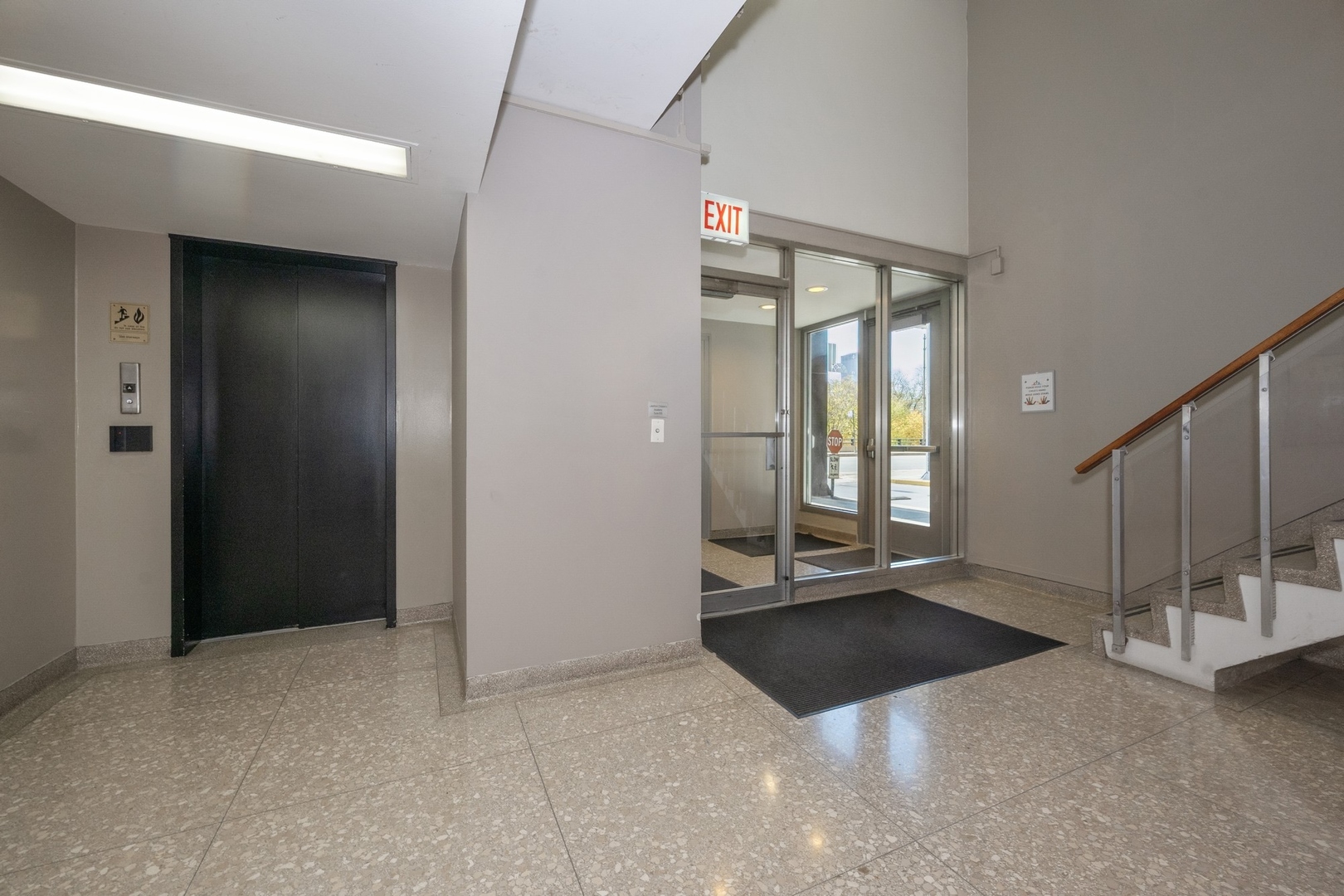 400 E Randolph Street 2ndfloor6b Property Photo 8