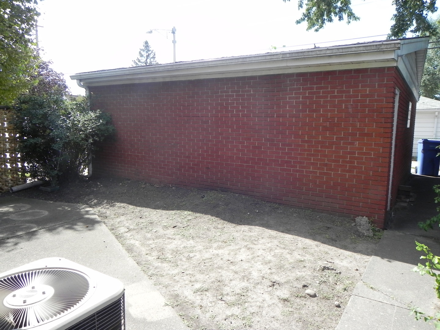 5400 N Mulligan Avenue Property Photo 25