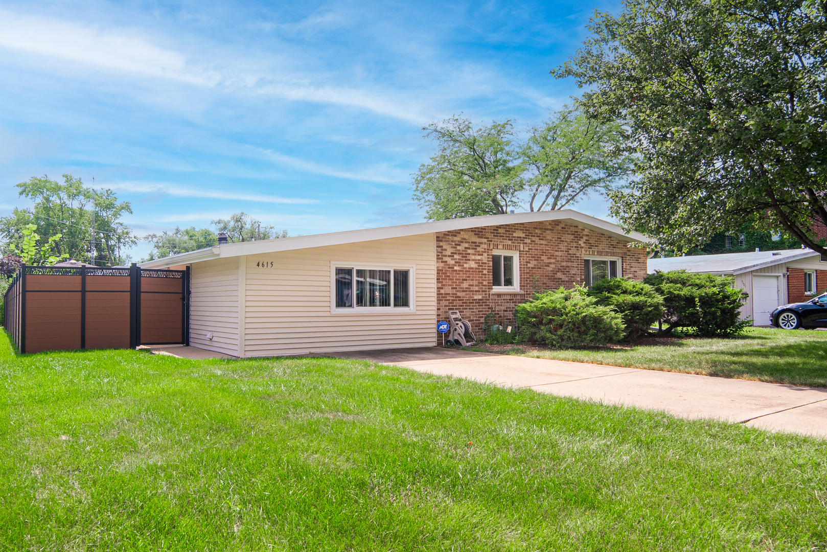 4615 Larch Avenue Property Photo 2